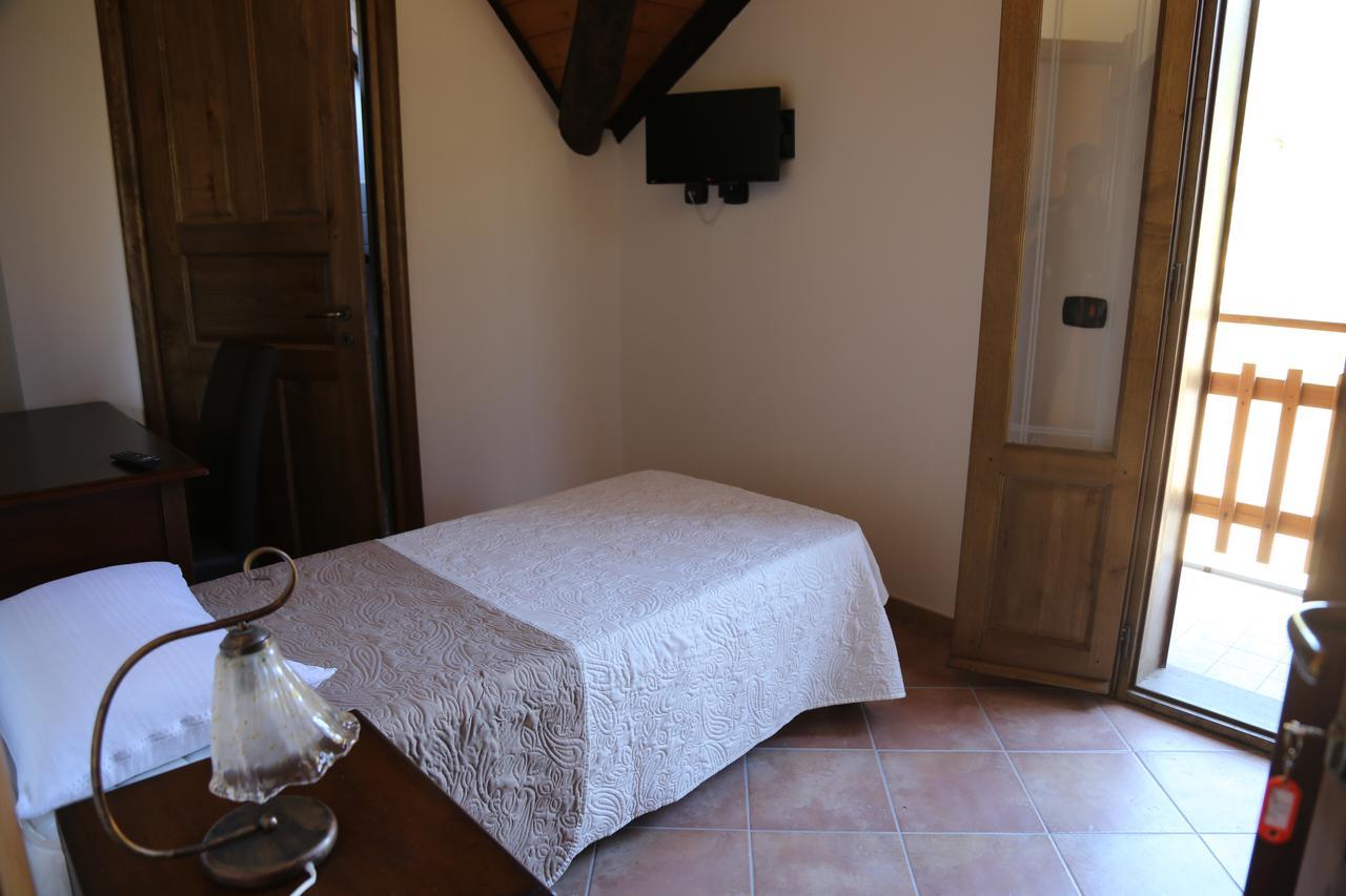 Agriturismo Pirara Sant'Angelo  Exterior photo